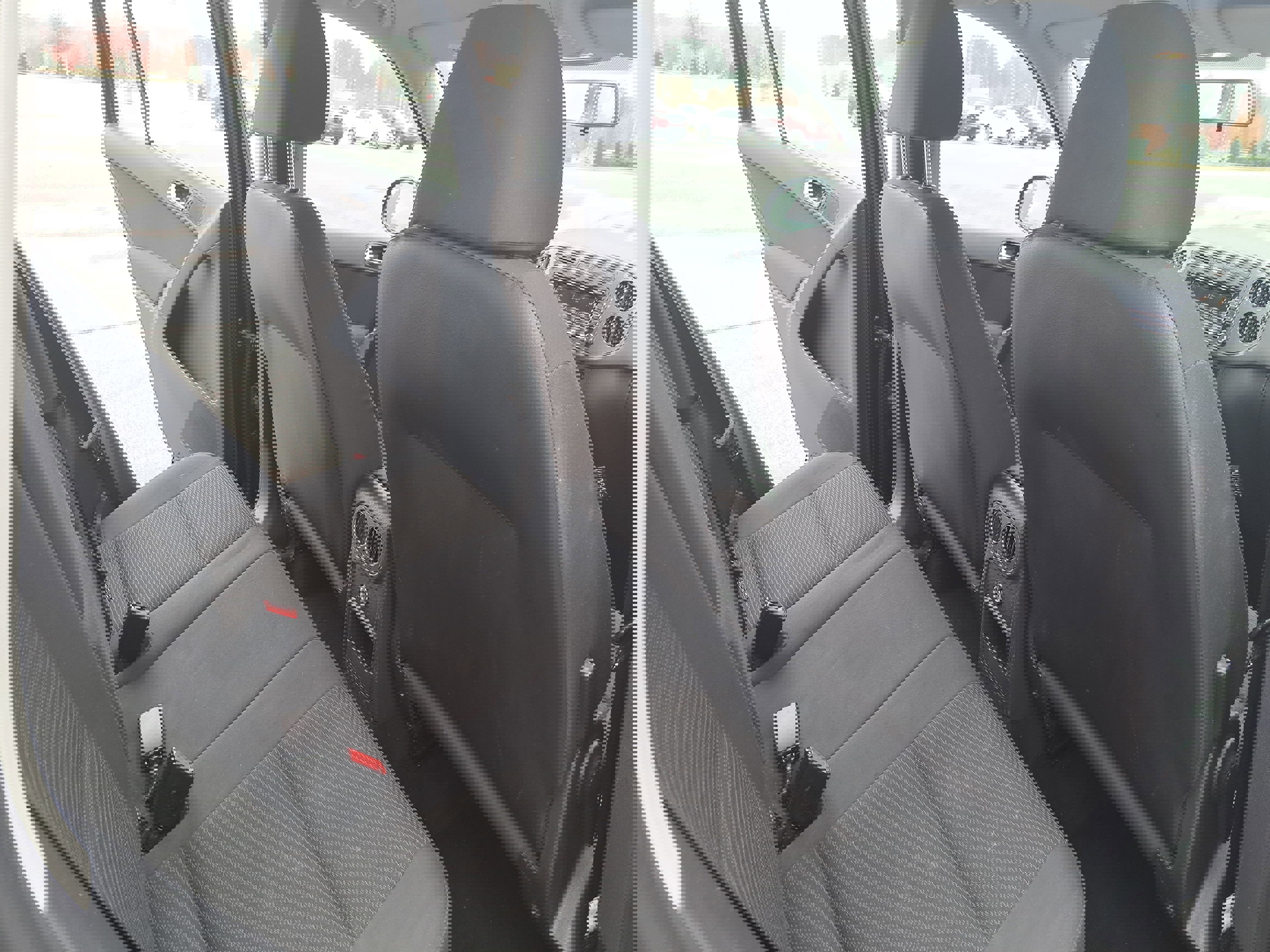 Used 2015 Volkswagen Tiguan S image 11