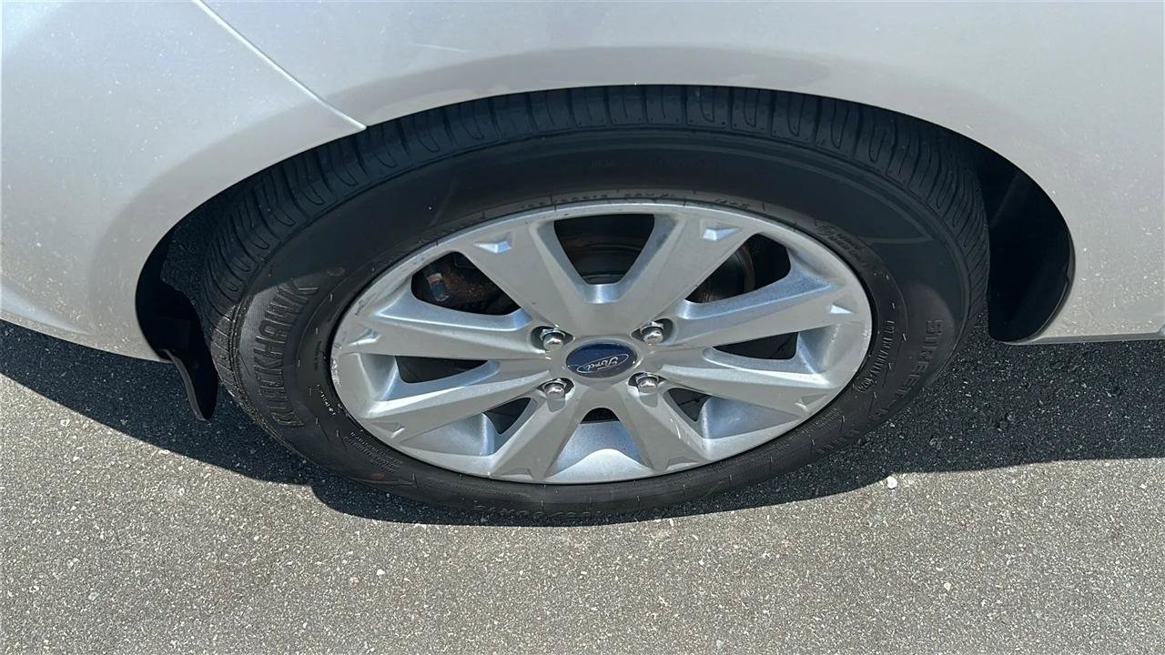 Used 2012 Ford Fiesta SE FWD image 16
