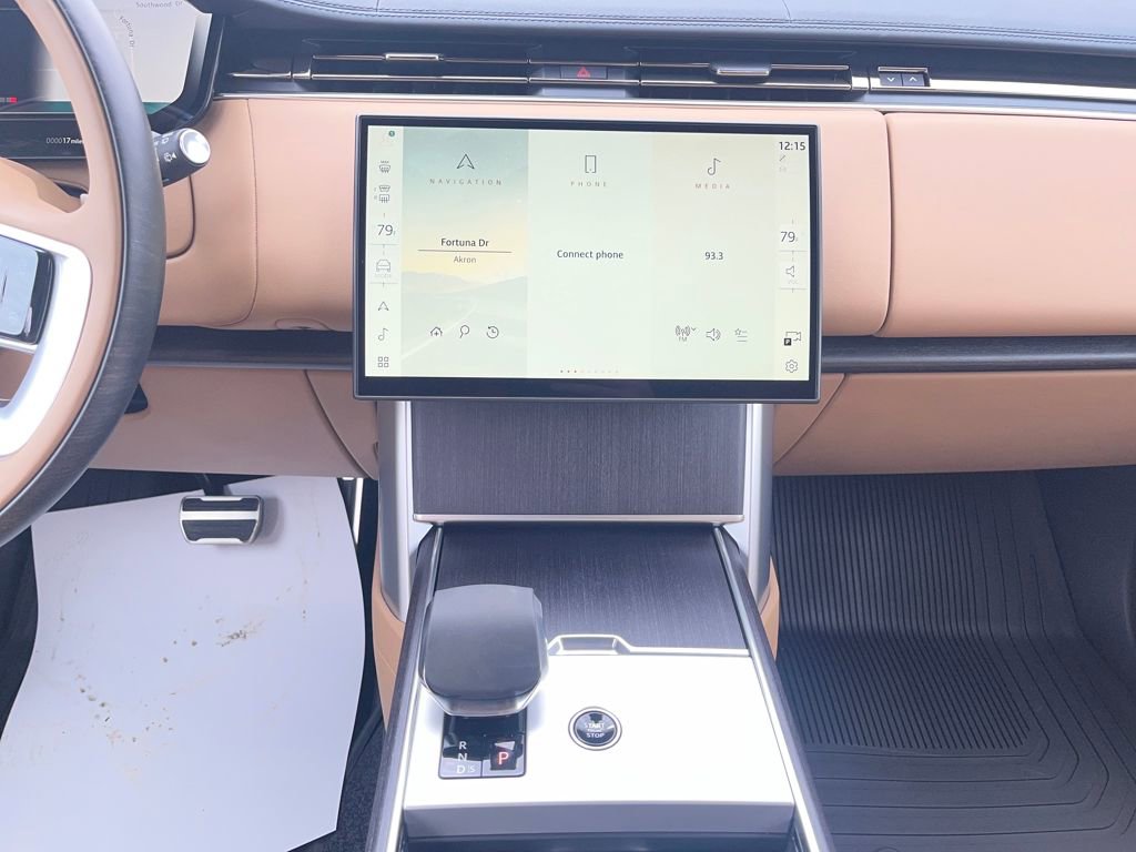 New 2026 Land Rover Range Rover SE image 16