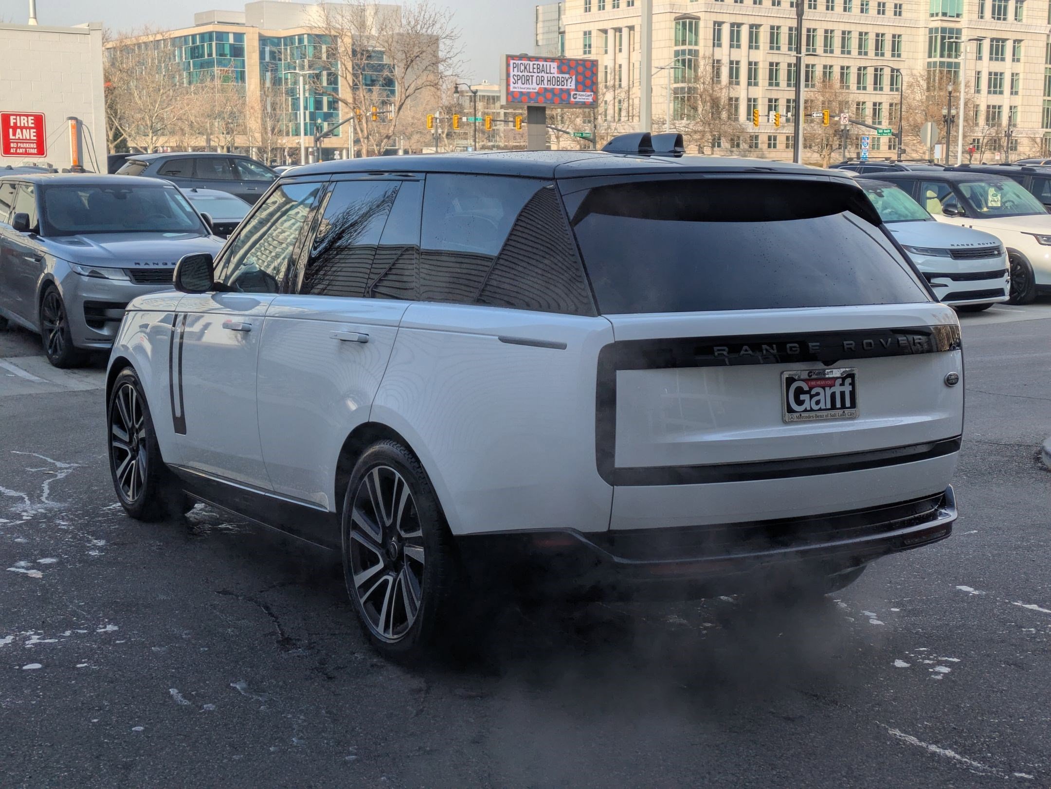 Used 2023 Land Rover Range Rover SE image 5