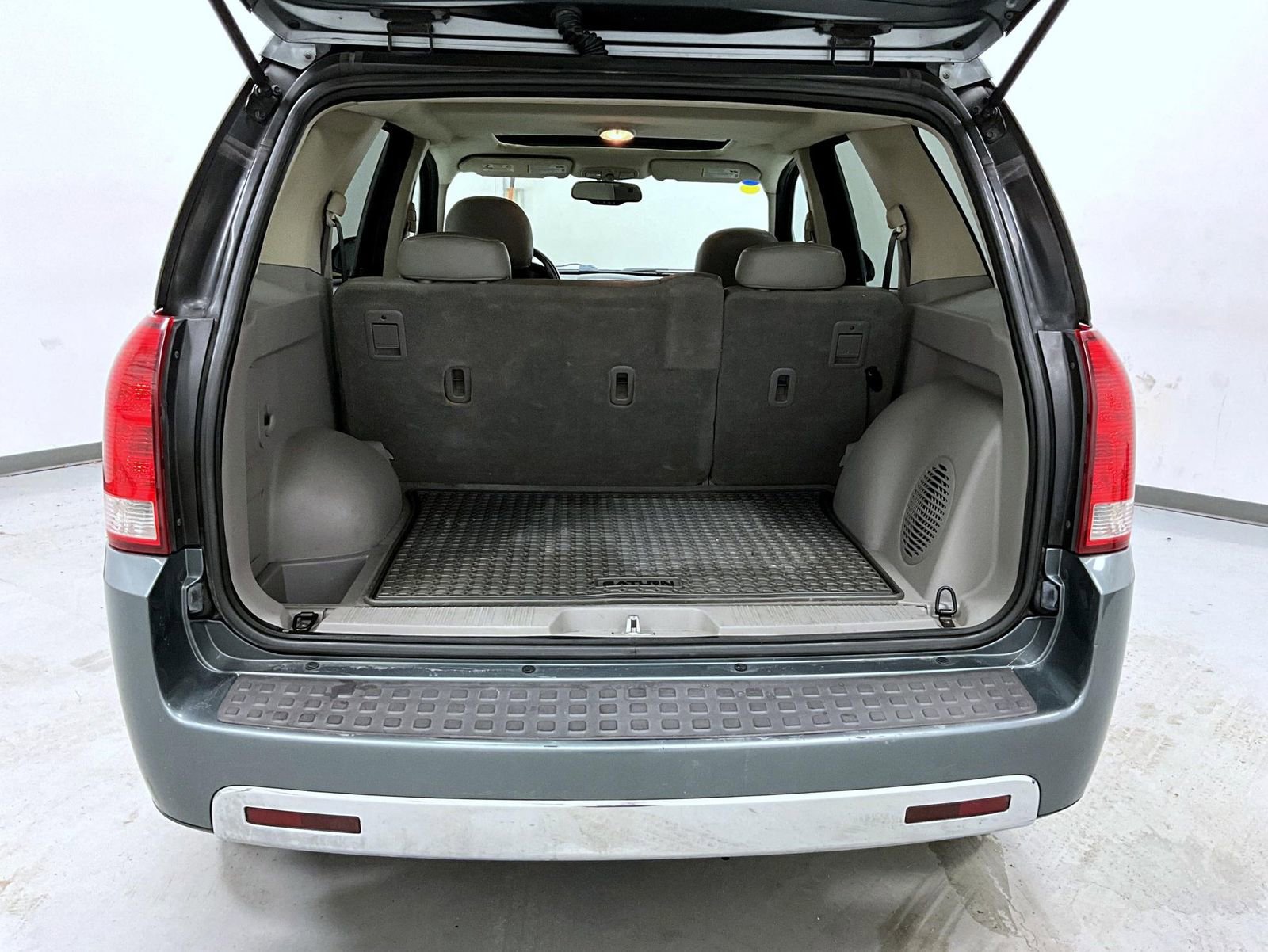 Used 2006 Saturn Vue 2WD V6 w/ Sun & Sound Pkg image 9