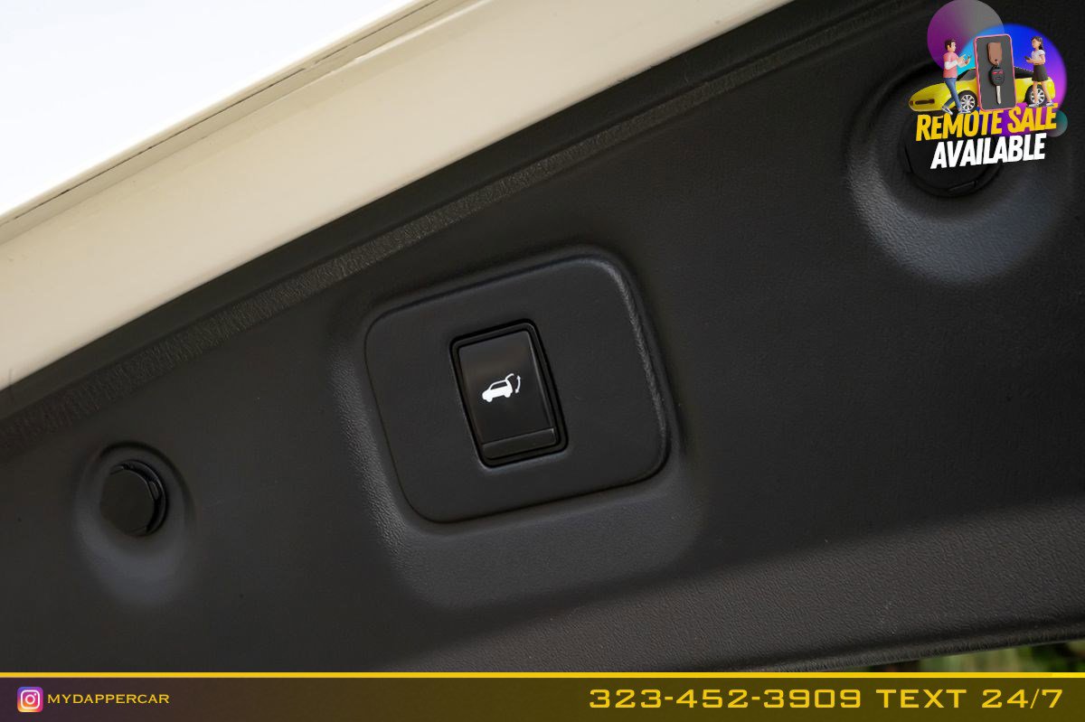 Used 2017 Nissan Pathfinder SL w/ SL Tech Package image 18