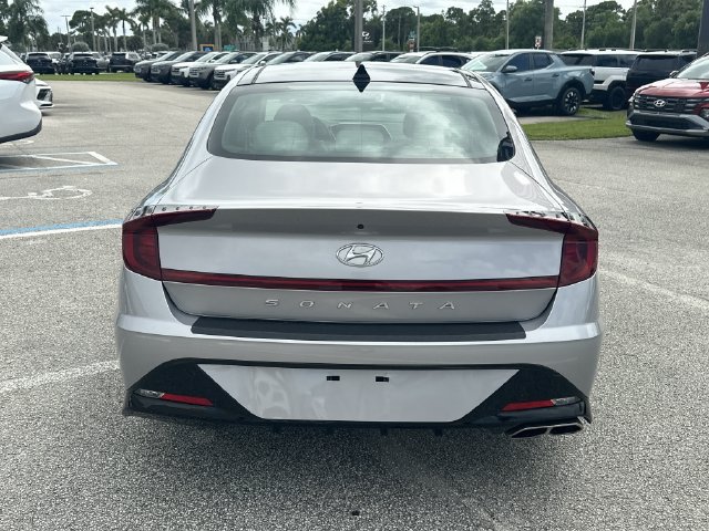 Certified 2023 Hyundai Sonata SEL w/ Convenience Package FWD image 7