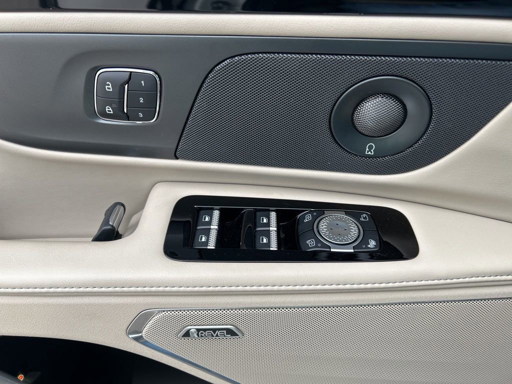 Used 2024 Lincoln Nautilus Premier w/ Equipment Group 102A image 22