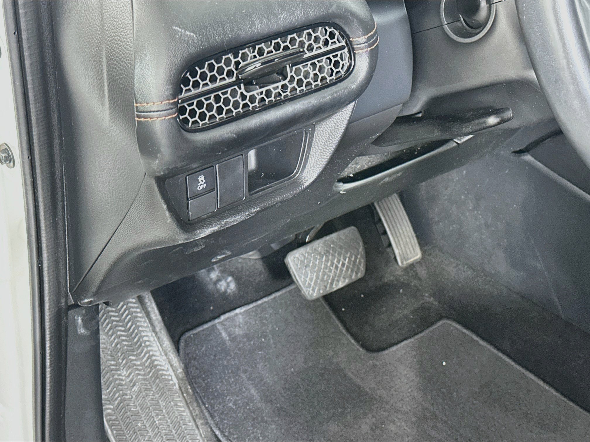Used 2023 Honda HR-V Sport image 17