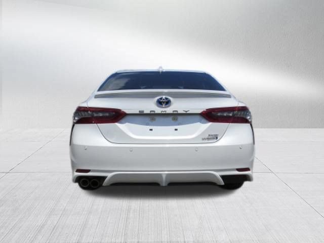 Used 2021 Toyota Camry XSE w/ Navigation Upgrade Package FWD image 4
