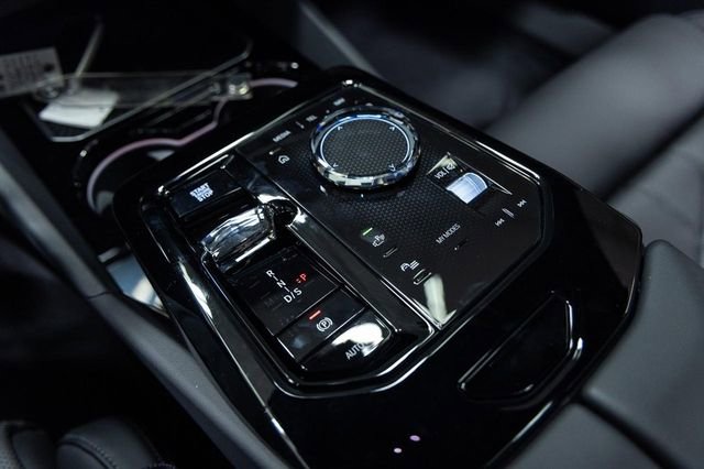 New 2026 BMW 540i xDrive w/ Executive Package image 21