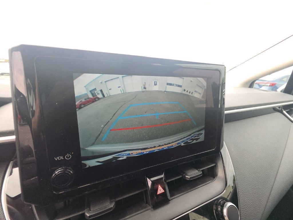 Used 2024 Toyota Corolla LE FWD image 21