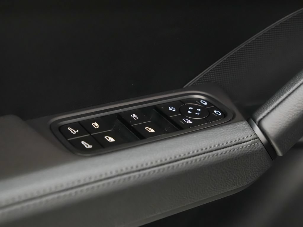 New 2026 Porsche Cayenne AWD/4WD image 23