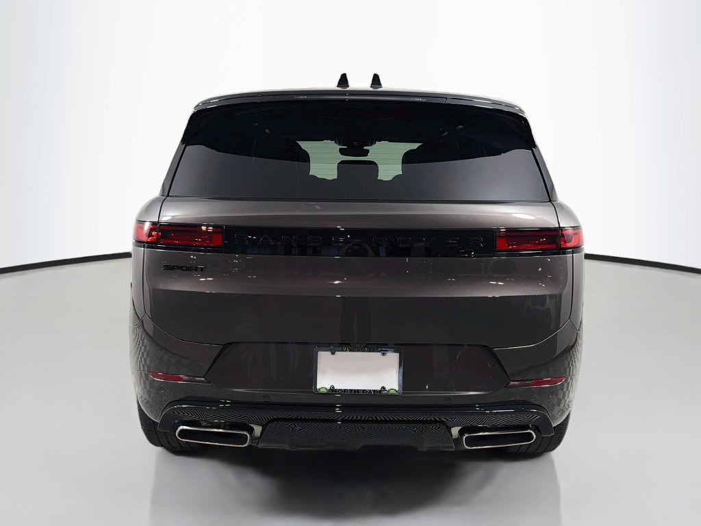Used 2026 Land Rover Range Rover Sport Dynamic SE AWD/4WD image 6