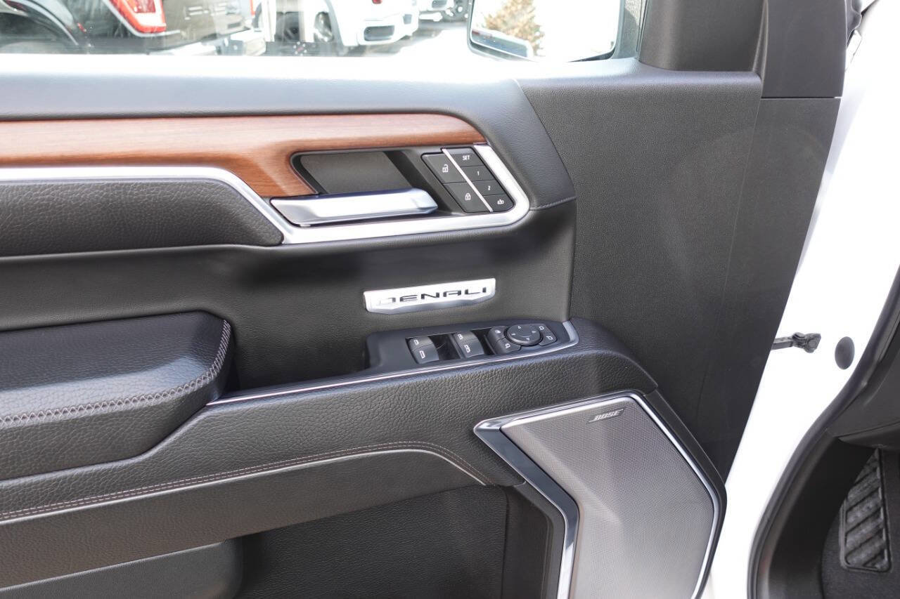 Used 2023 GMC Sierra 1500 Denali w/ Denali Reserve Package AWD/4WD image 19