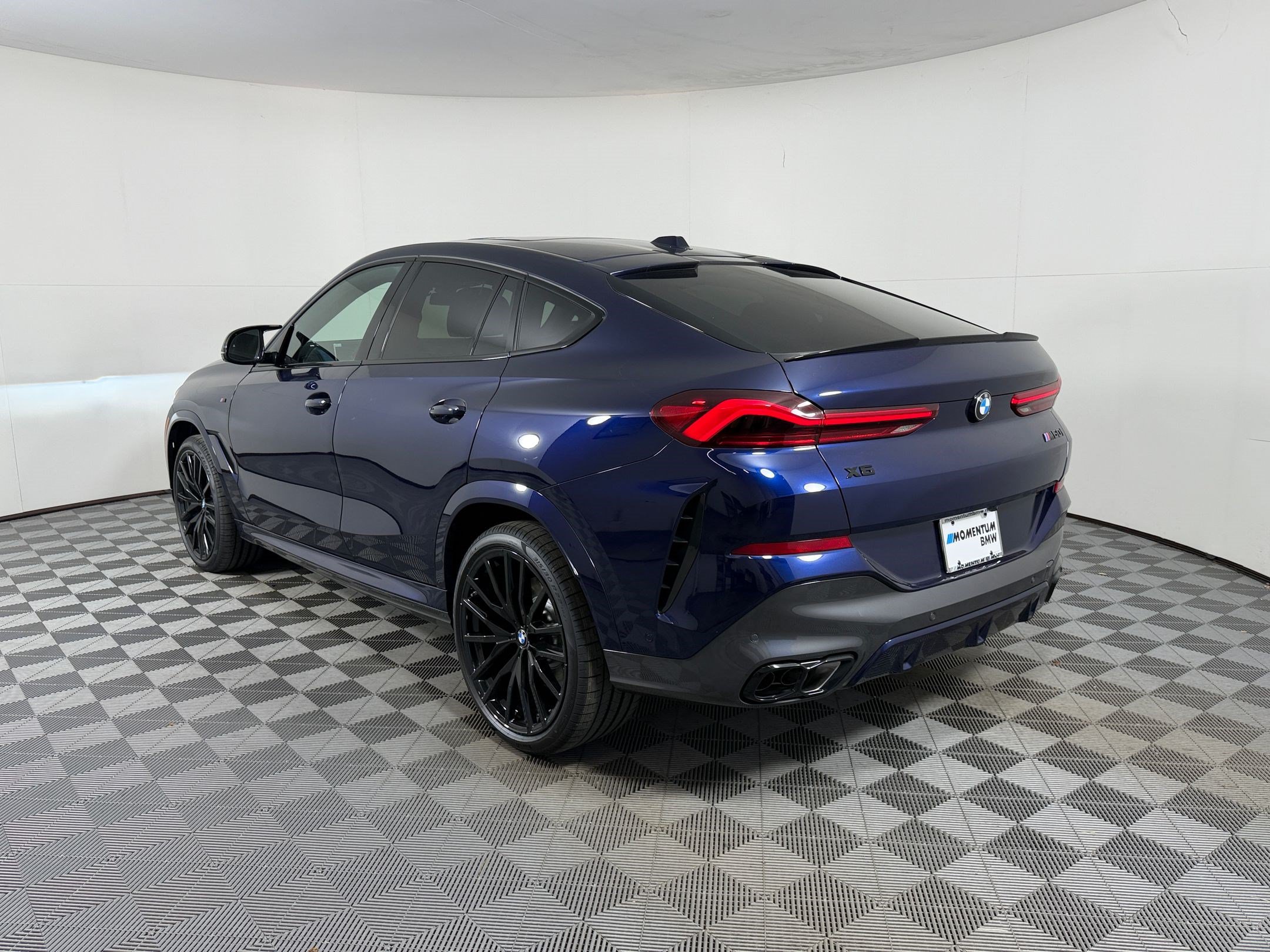 New 2027 BMW X6 M60i AWD/4WD image 3