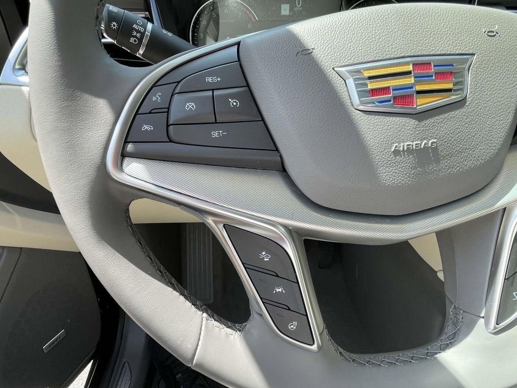New 2025 Cadillac XT5 Premium Luxury image 25
