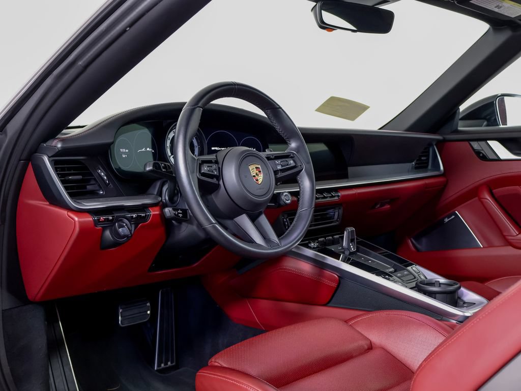 Certified 2021 Porsche 911 Targa 4S AWD/4WD image 4