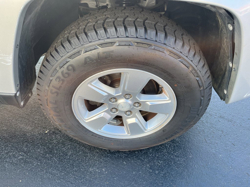 Used 2010 Jeep Liberty Sport image 23