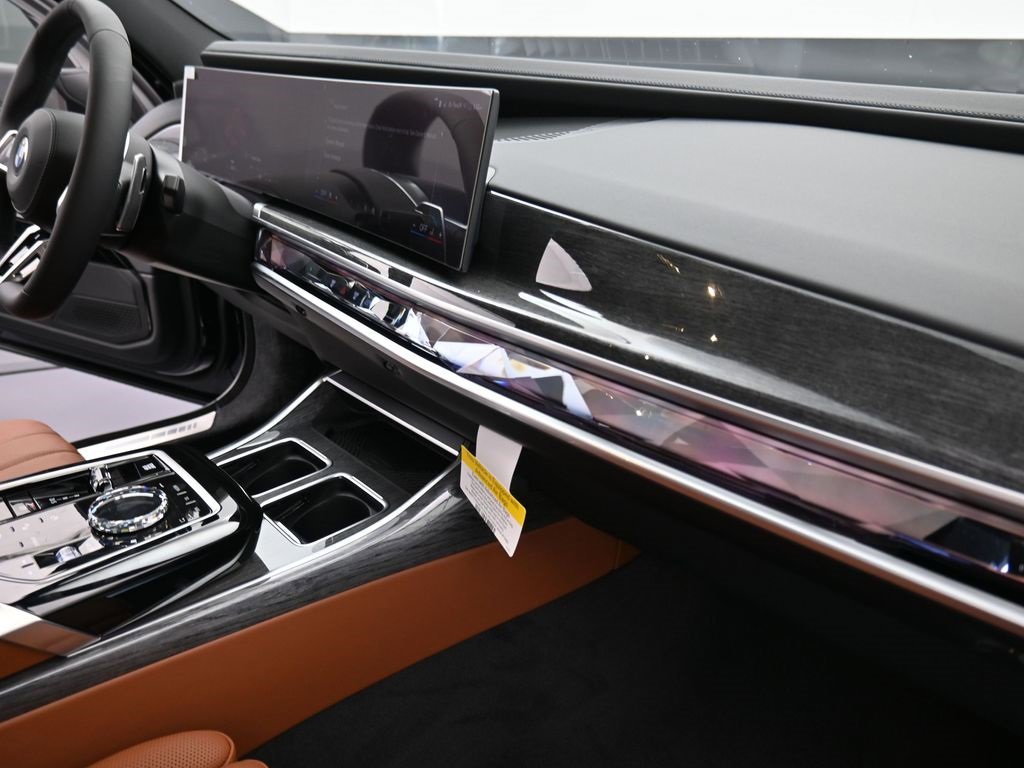 New 2026 BMW 740i xDrive image 27