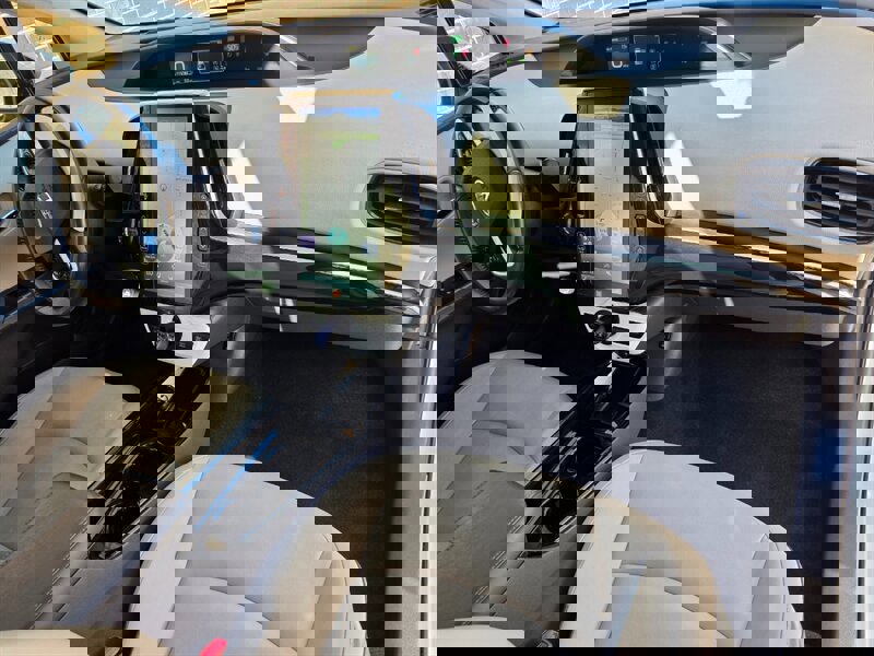 Used 2018 Toyota Prius Four w/ Advanced Technology Package FWD image 17