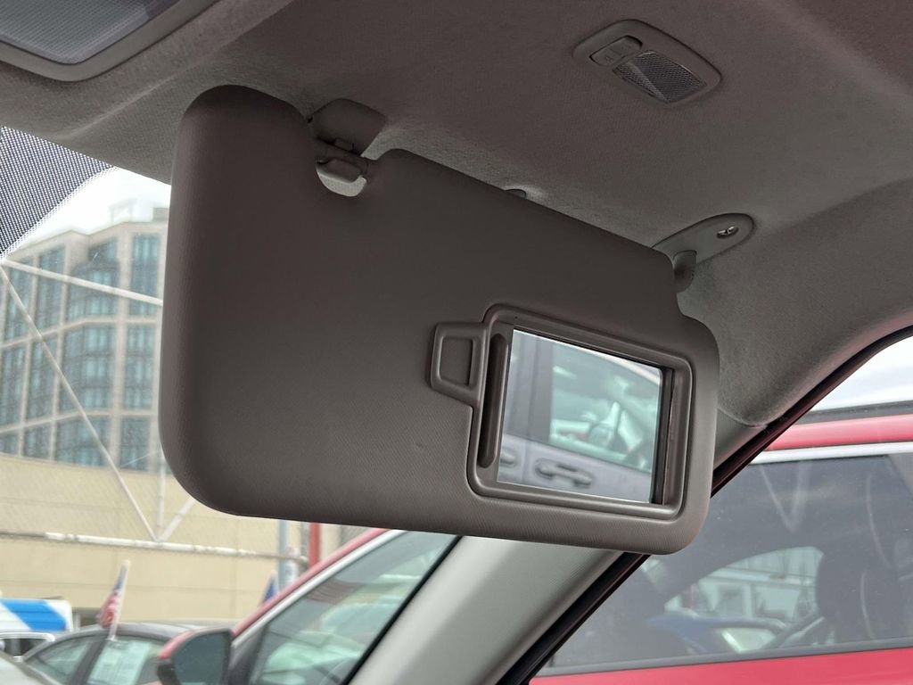 Certified 2023 Hyundai Venue Limited w/ Cargo Package image 39