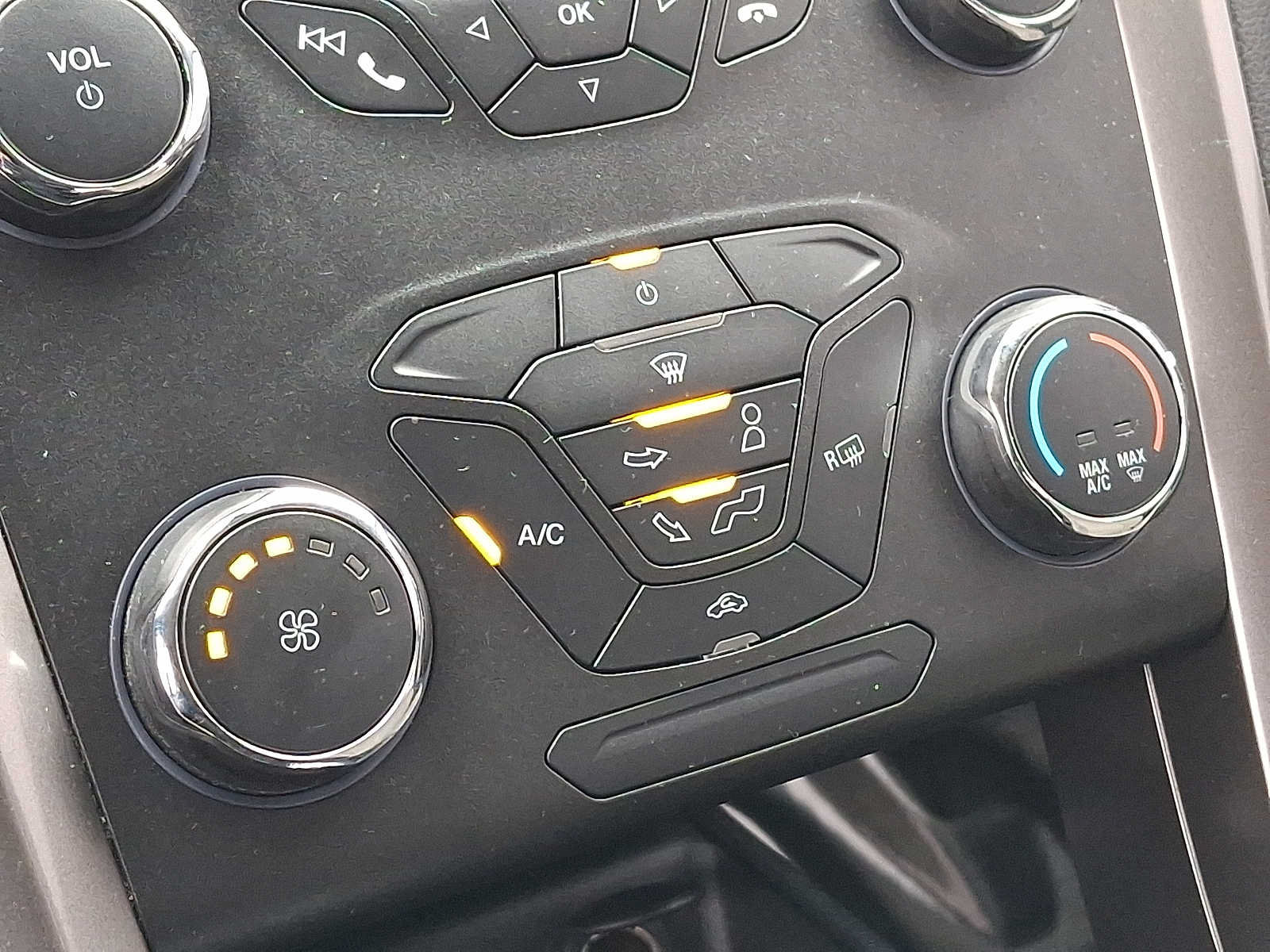 Used 2019 Ford Fusion S FWD image 16