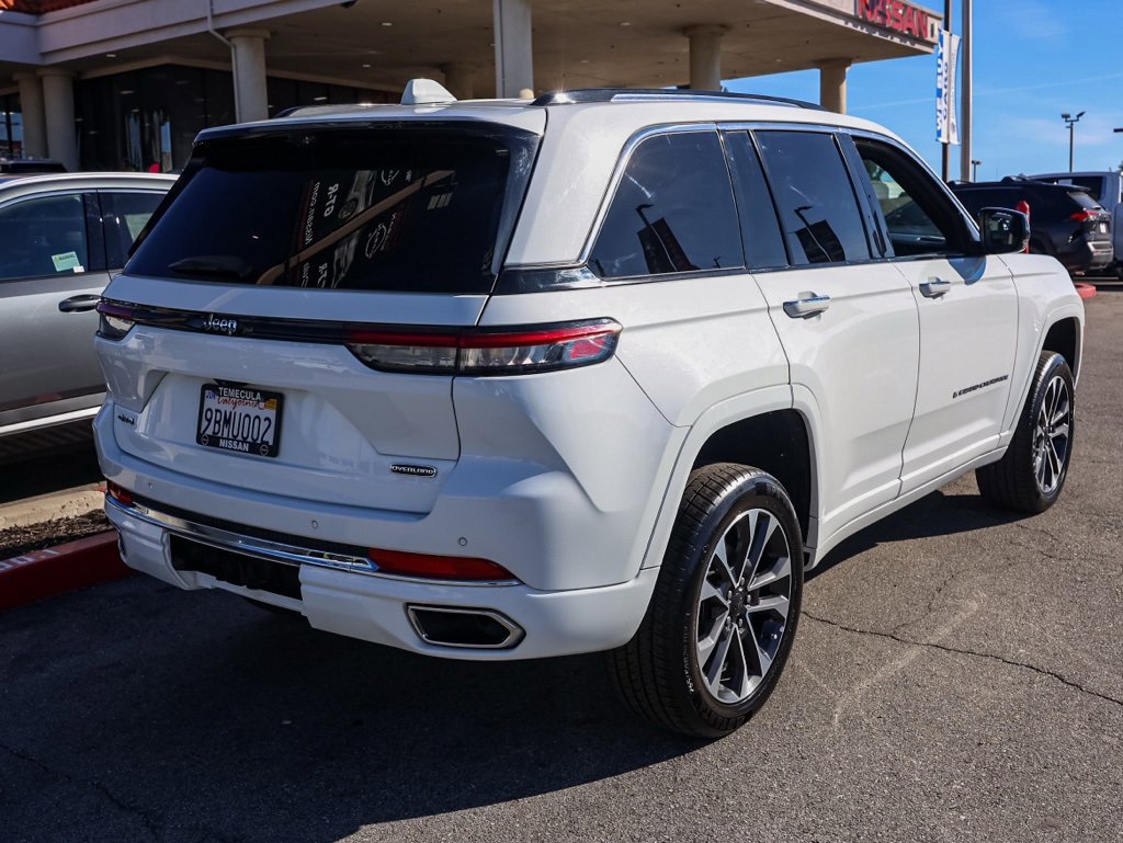 Used 2022 Jeep Grand Cherokee Overland w/ Luxury Tech Group IV image 4