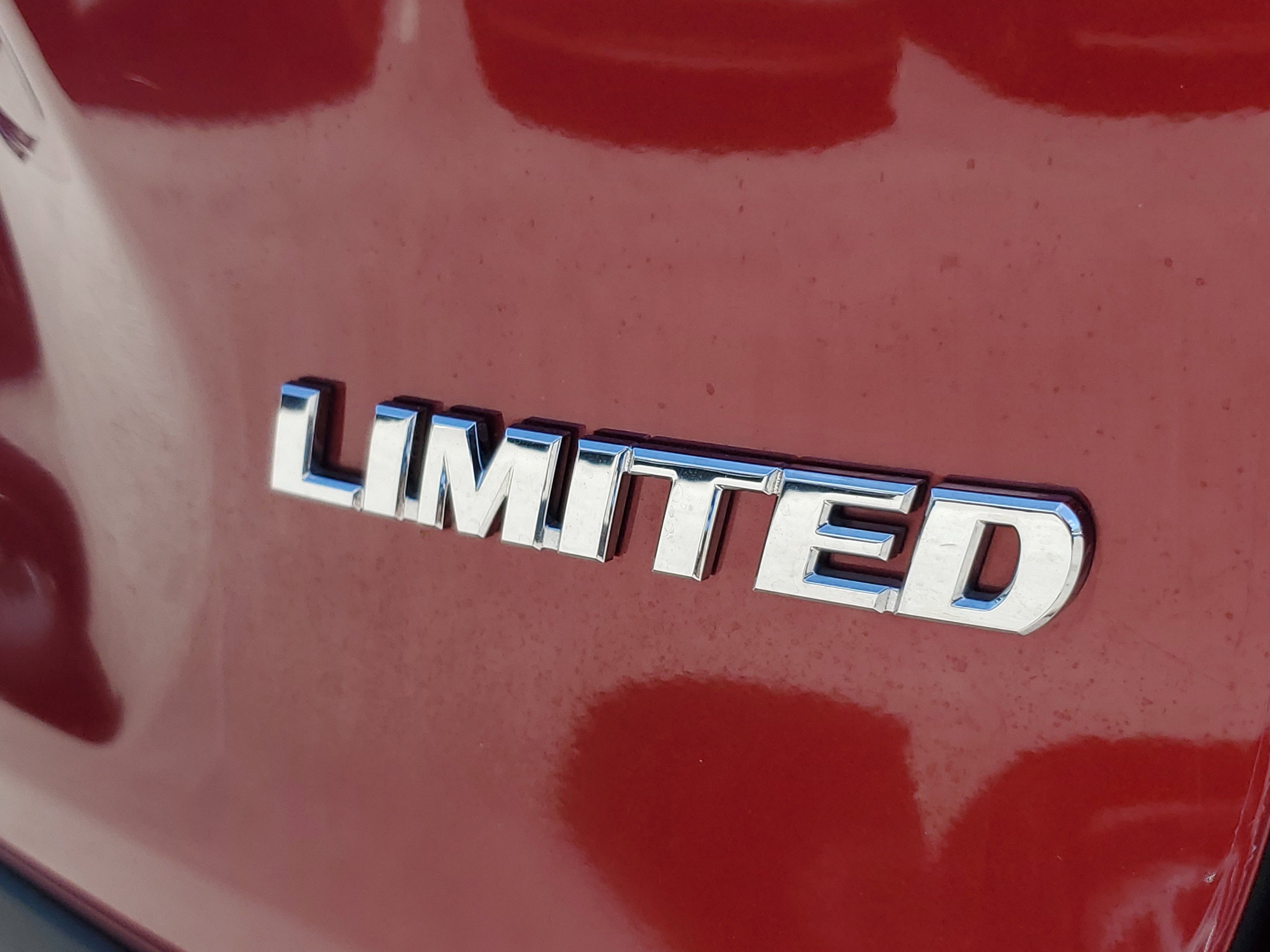 Used 2023 Toyota RAV4 Limited image 33