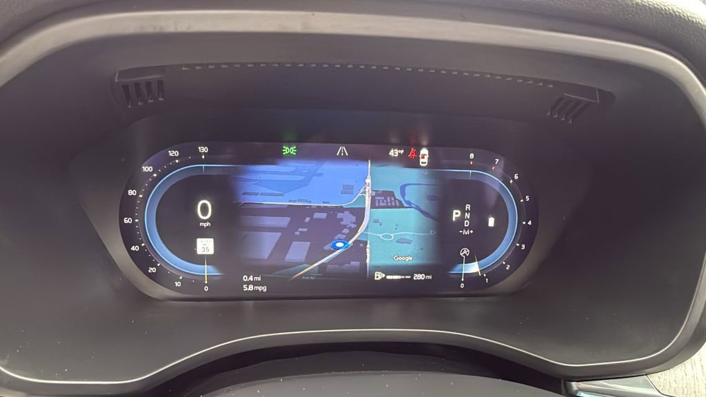 Certified 2025 Volvo XC60 B5 Plus image 16