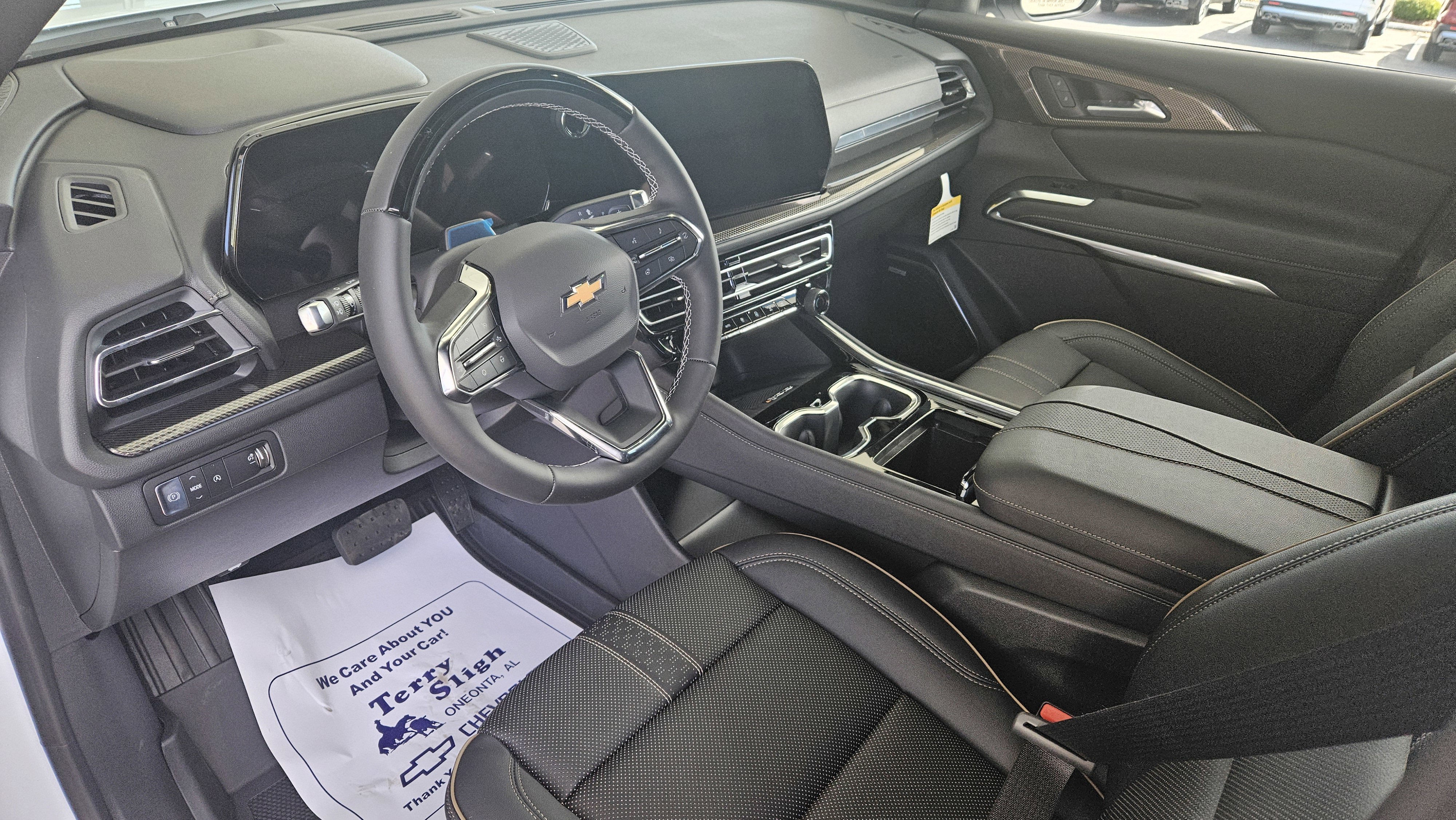 New 2026 Chevrolet Traverse High Country w/ LPO, Floor Liner Package image 9