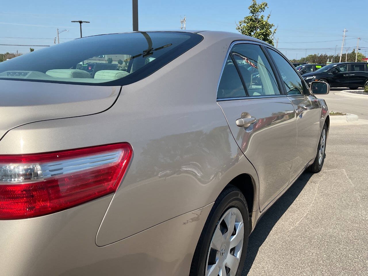 Used 2007 Toyota Camry LE FWD image 8