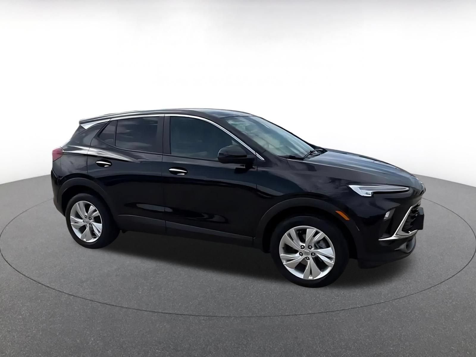 Used 2025 Buick Encore GX Preferred FWD image 2