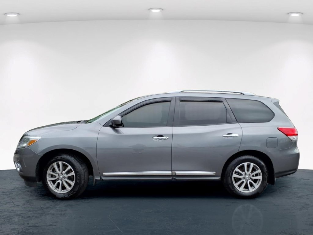 Used 2016 Nissan Pathfinder SL w/ SL Tech Package AWD/4WD image 11