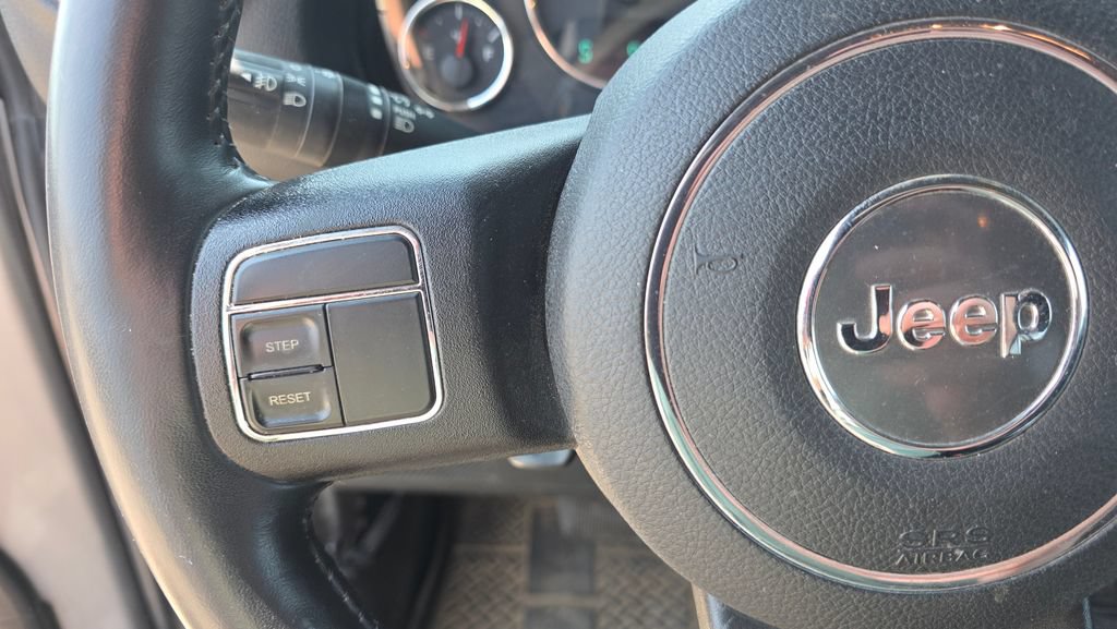 Used 2015 Jeep Wrangler Unlimited Sport w/ Quick Order Package 24S AWD/4WD image 16