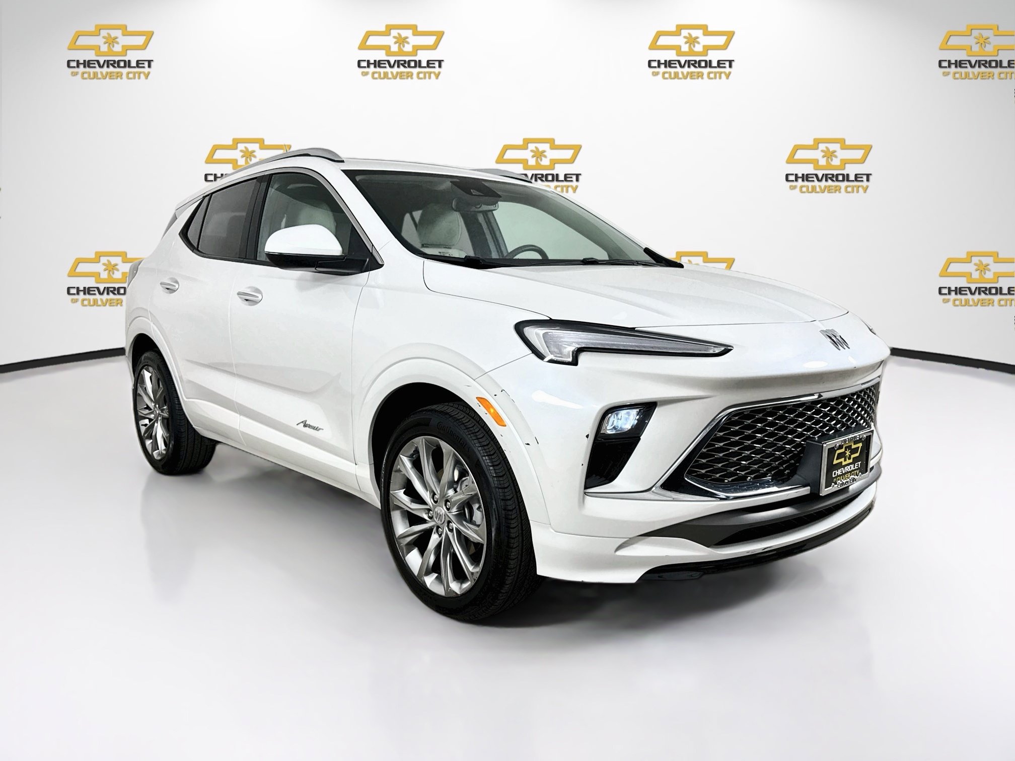 Used 2024 Buick Encore GX Avenir w/ Avenir Convenience Package AWD/4WD image 1