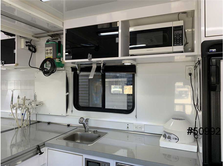 Used 2018 Ford E-450 and Econoline 450 Super Duty w/ Shuttle Bus Prep Package image 15