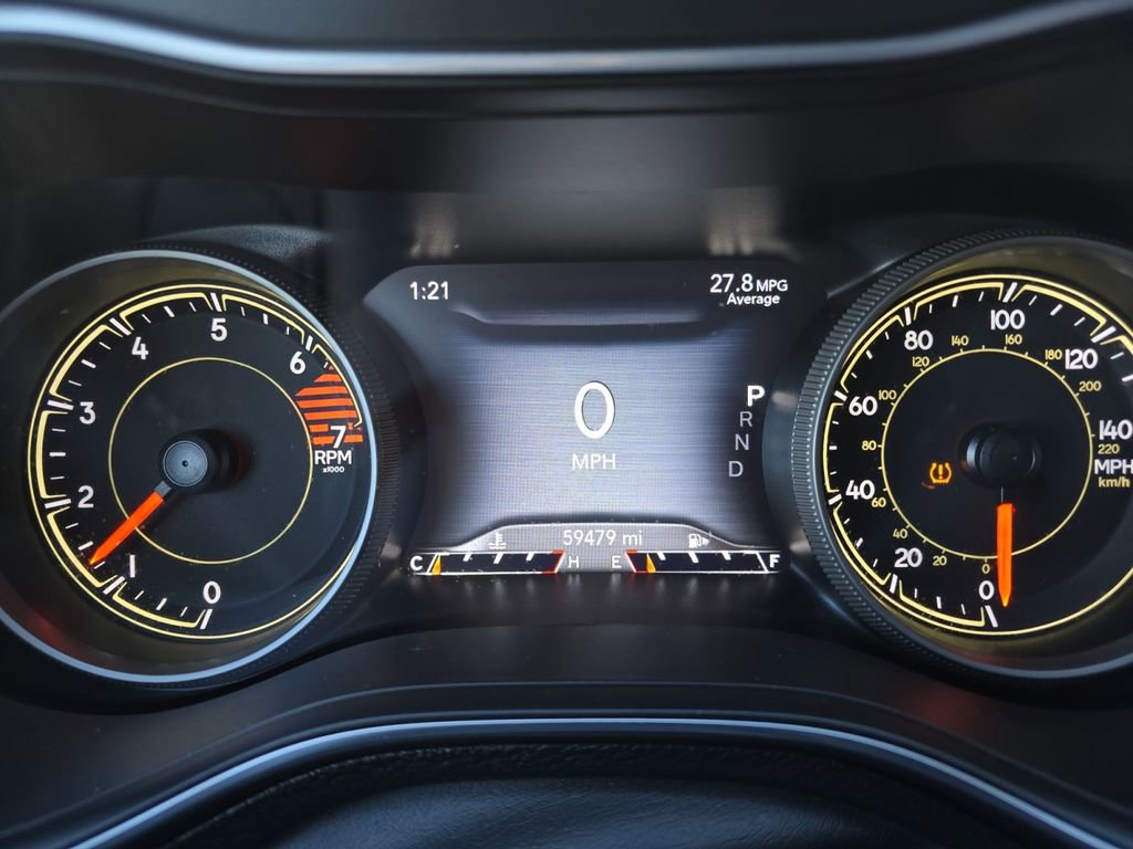 Used 2023 Jeep Cherokee Altitude Lux image 19