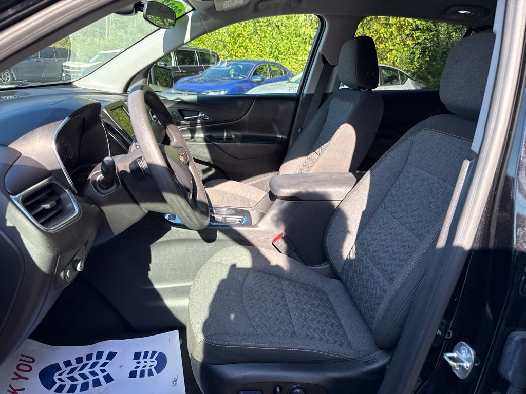 Used 2023 Chevrolet Equinox LT AWD/4WD image 13