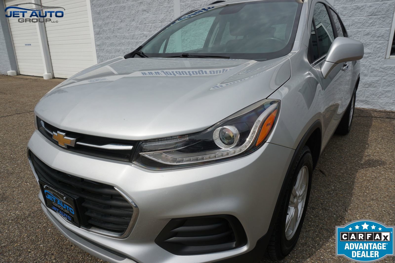 Used 2020 Chevrolet Trax LT w/ LT Convenience Package image 5