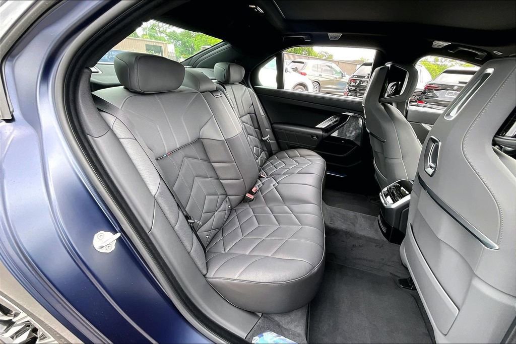 New 2026 BMW 740i RWD image 24