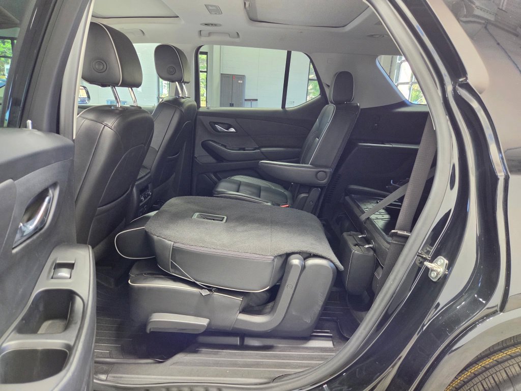 Used 2020 Chevrolet Traverse High Country w/ LPO, Floor Liner Package AWD/4WD image 23