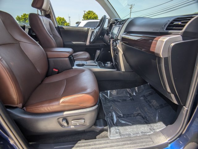 Used 2022 Toyota 4Runner Limited AWD/4WD image 21