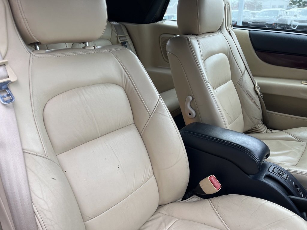 Used 2002 Chrysler Sebring Limited image 34