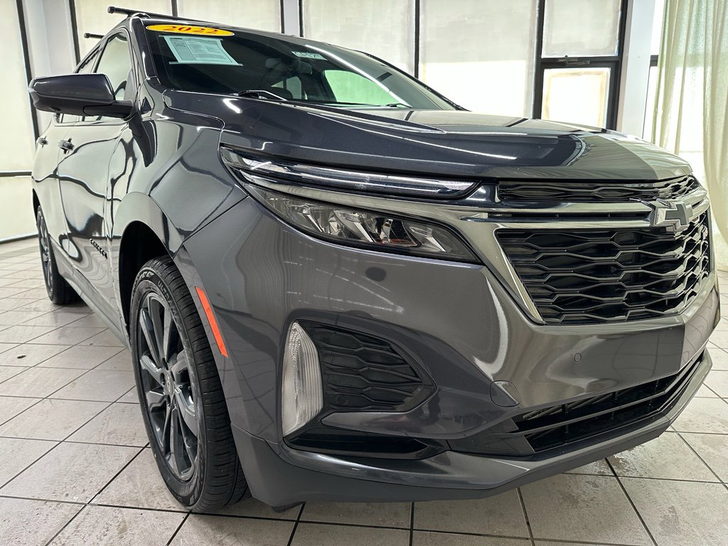 Certified 2022 Chevrolet Equinox RS w/ RS Leather Package image 2