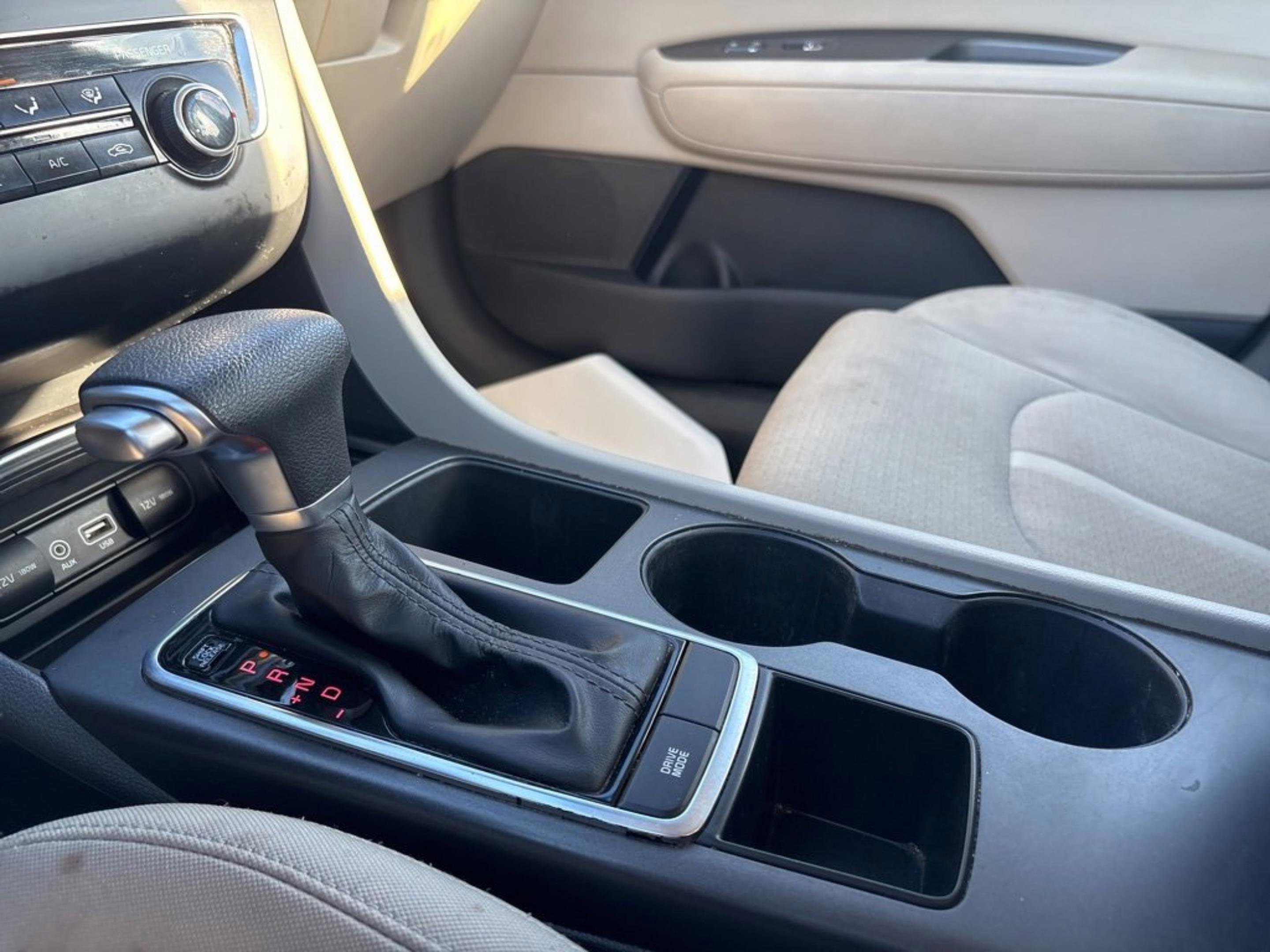 Used 2016 Kia Optima LX image 23