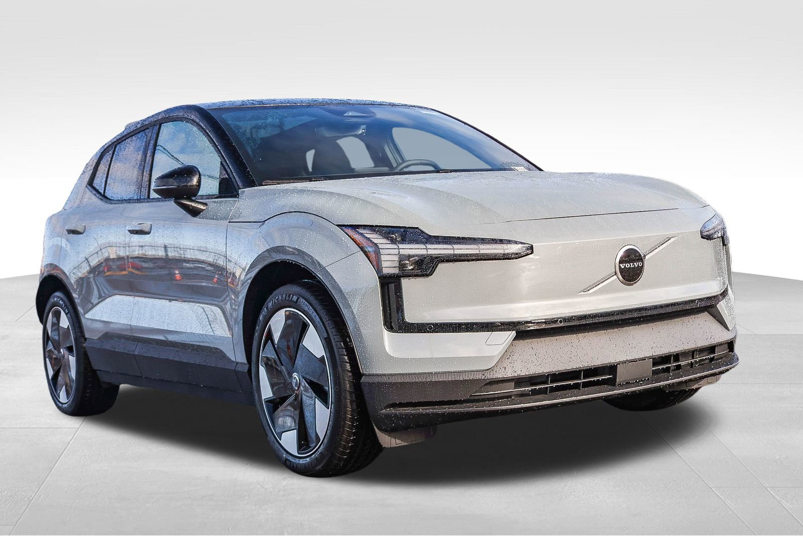 New 2026 Volvo EX30 Plus w/ Climate Package image 3