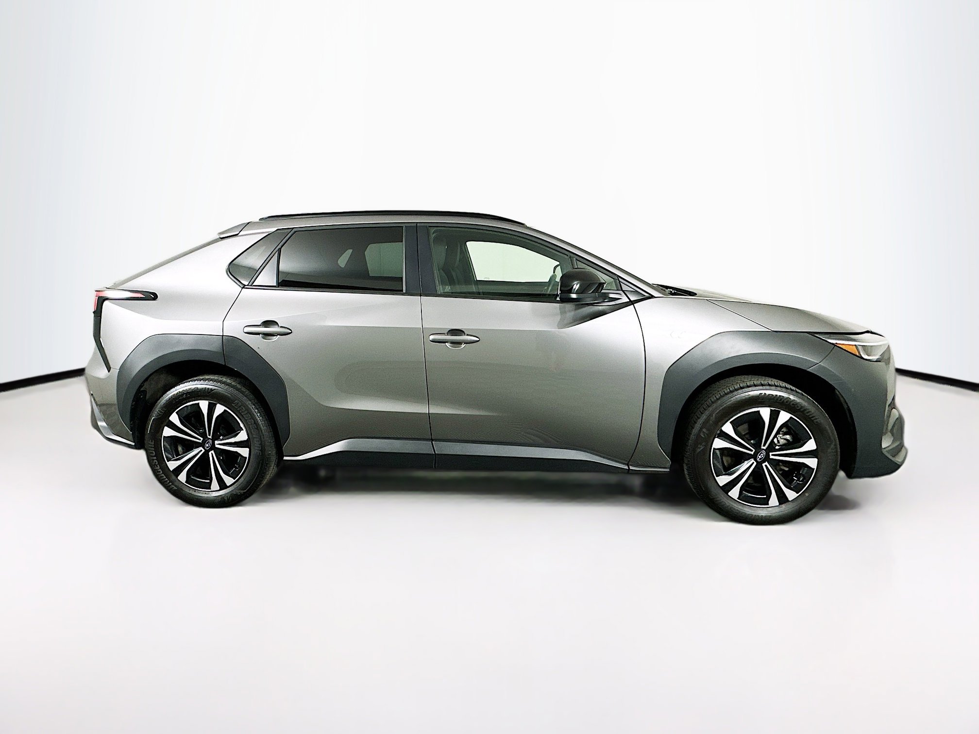 Used 2024 Subaru Solterra Premium image 10