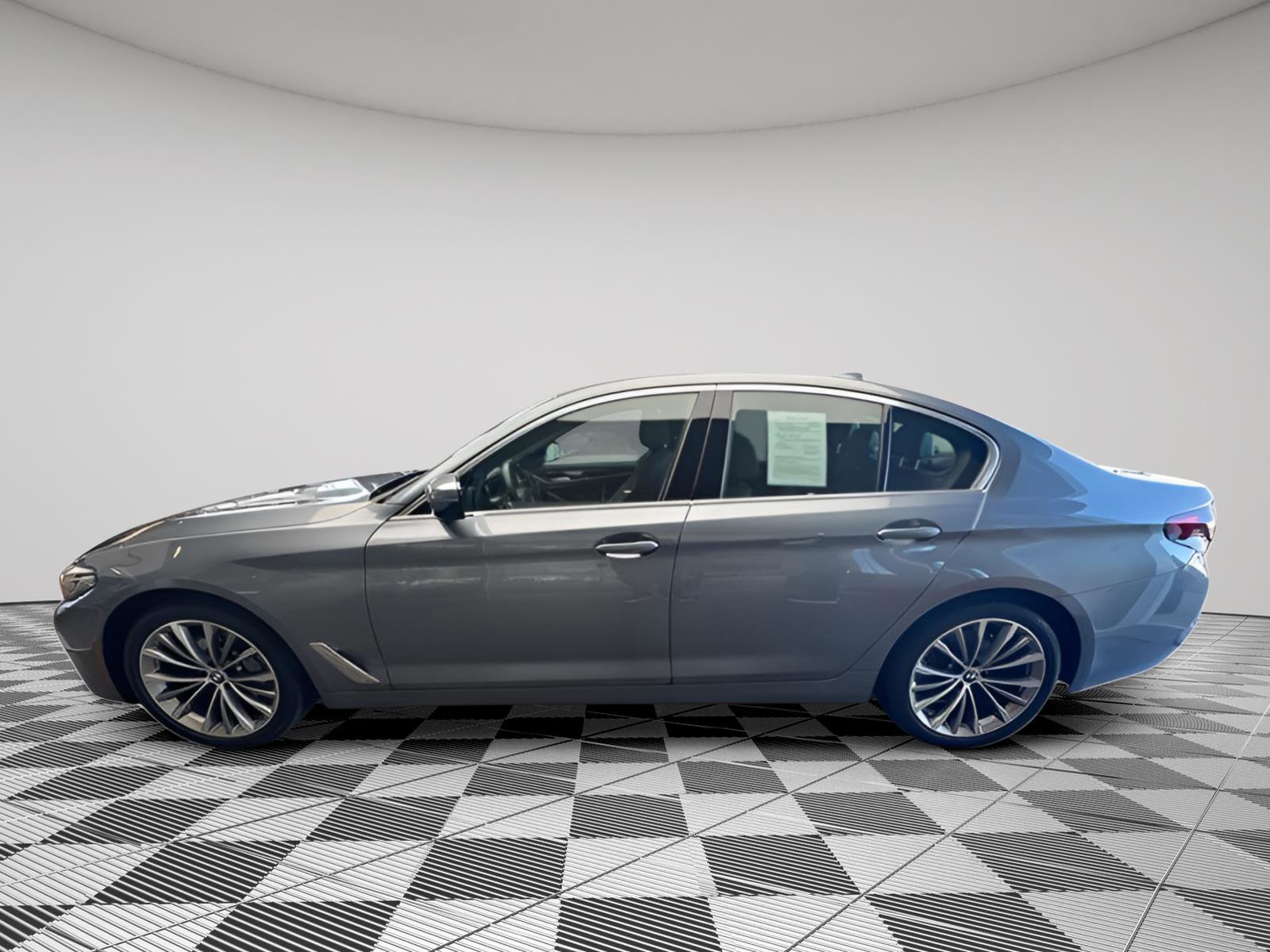 Used 2021 BMW 530i xDrive 530i xDrive w/ Premium Package image 5