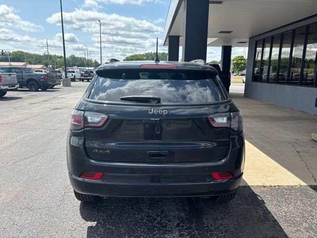 Used 2023 Jeep Compass High Altitude AWD/4WD image 10
