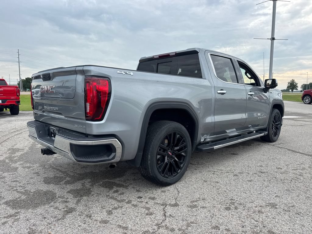 Used 2023 GMC Sierra 1500 SLT w/ SLT Premium Package AWD/4WD image 7