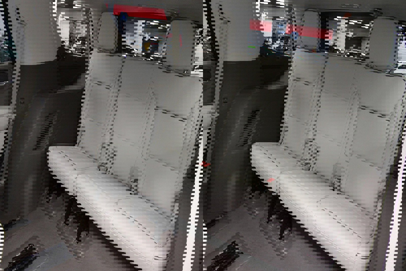 Used 2022 GMC Yukon Denali w/ Denali Premium Package image 52