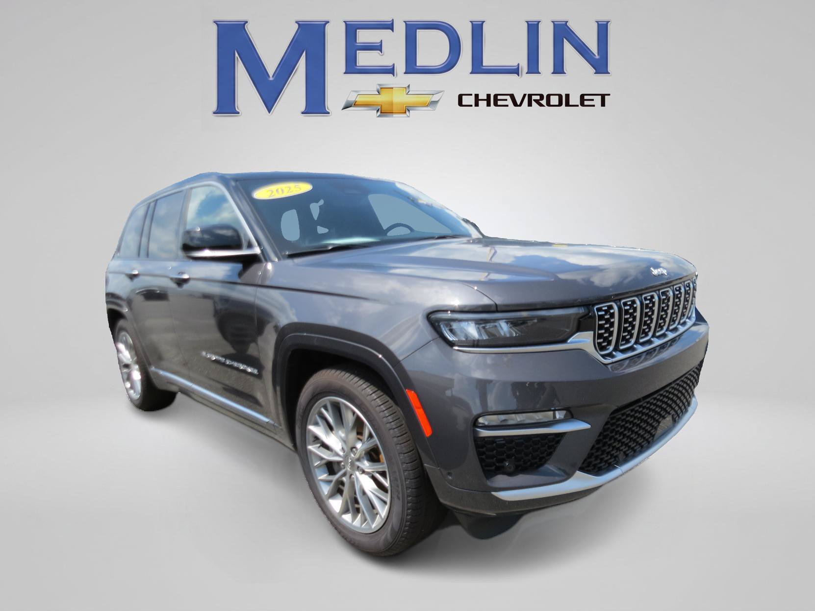 Used 2025 Jeep Grand Cherokee Summit