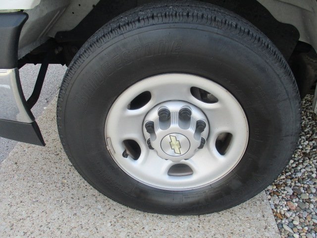 Used 2022 Chevrolet Express 2500 w/ Driver Convenience Package image 27